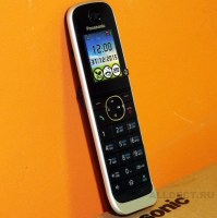 Дополнительная радиотрубка PANASONIC KX-TGJA 30 RUB чёрный